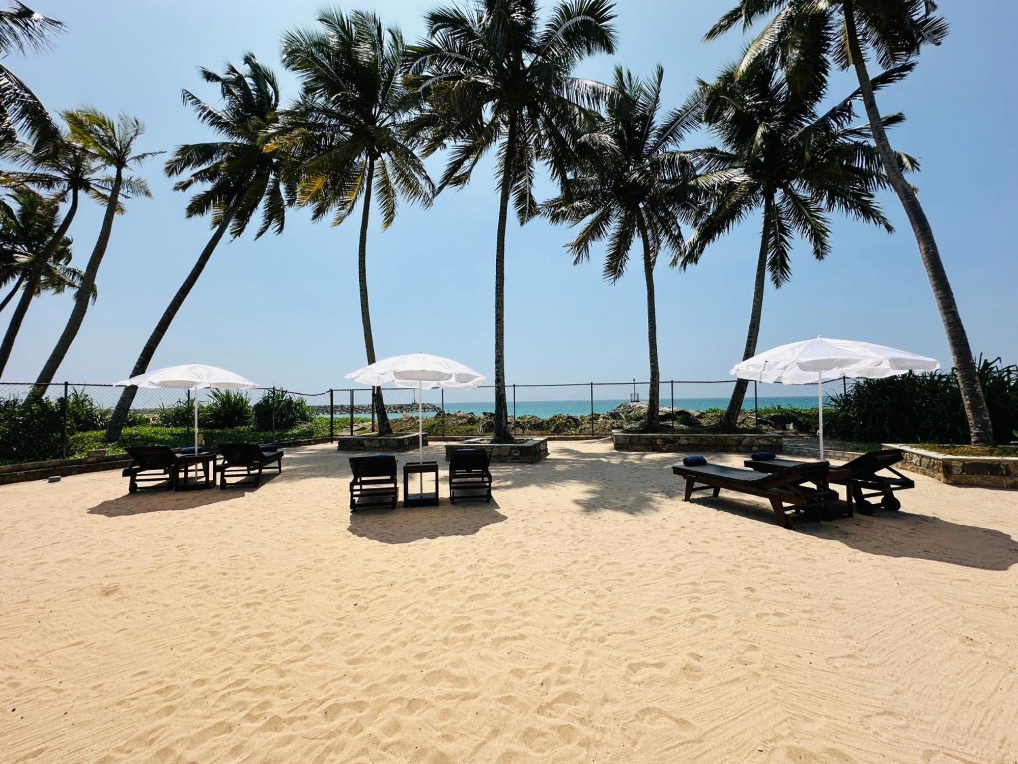 House By The Sea Hikka Hotel Hikkaduwa Exterior foto