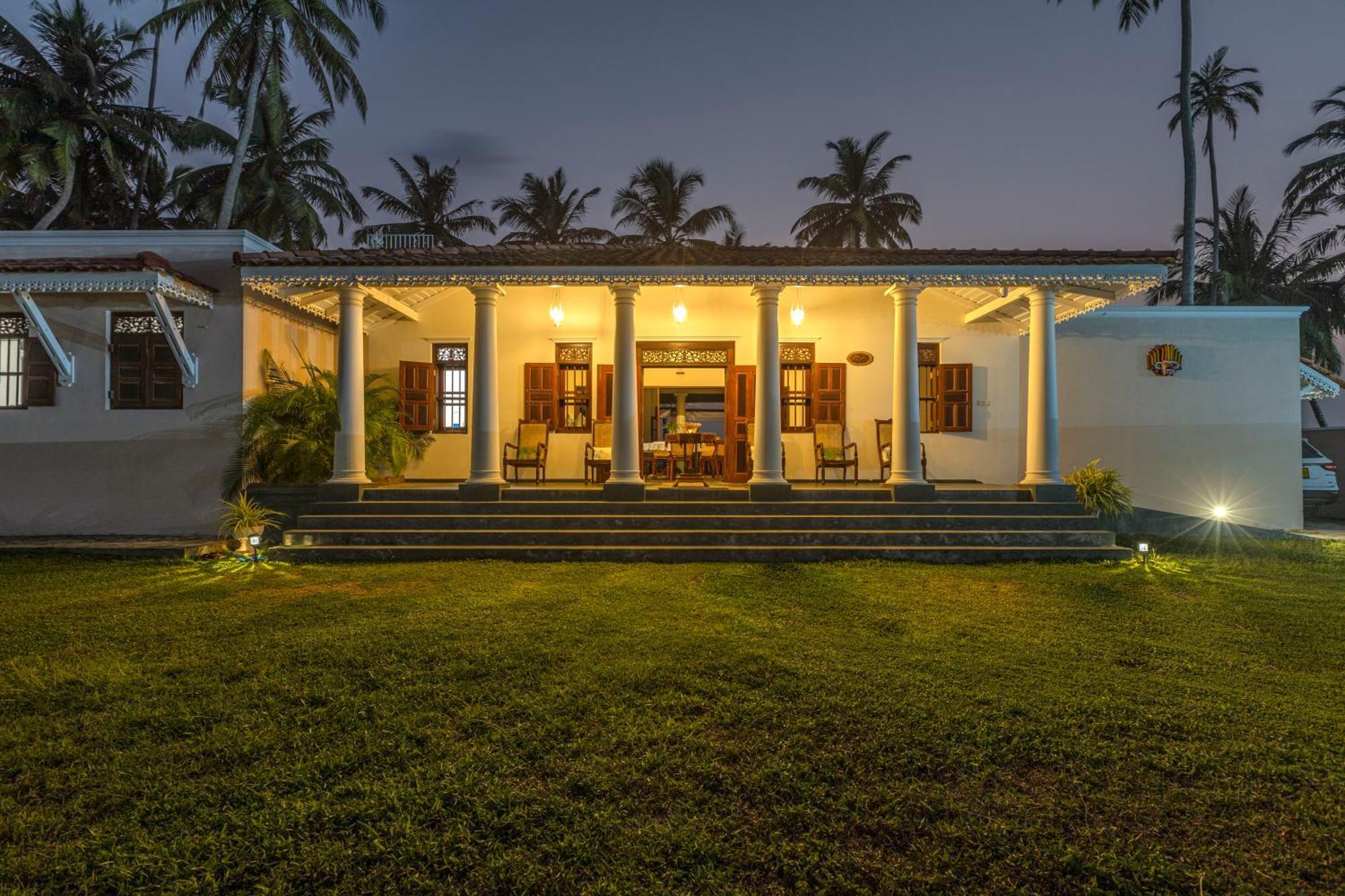 House By The Sea Hikka Hotel Hikkaduwa Exterior foto